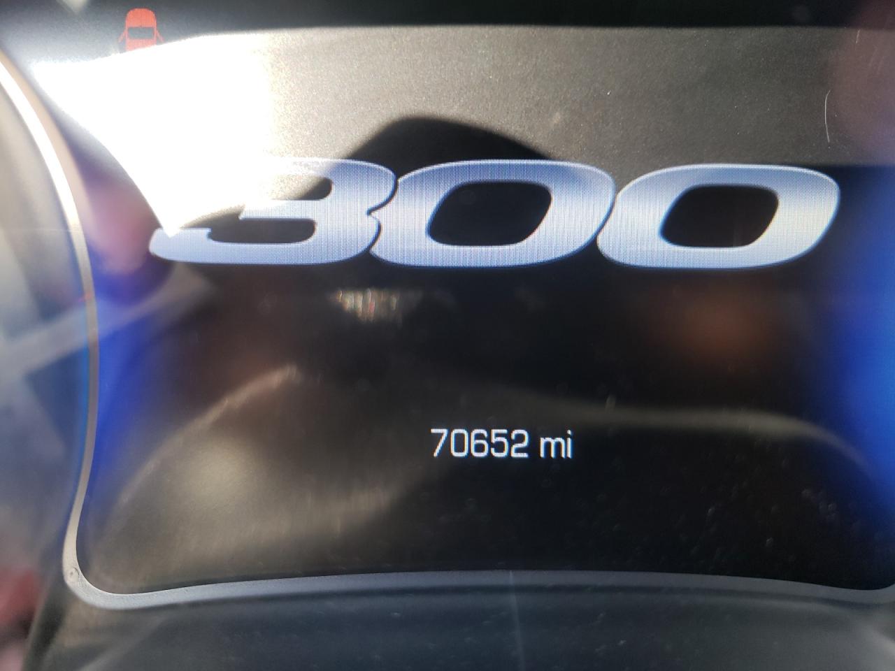 Photo 8 from auction – 2019 CHRYSLER 300 S with VIN 2C3CCABG9KH686708