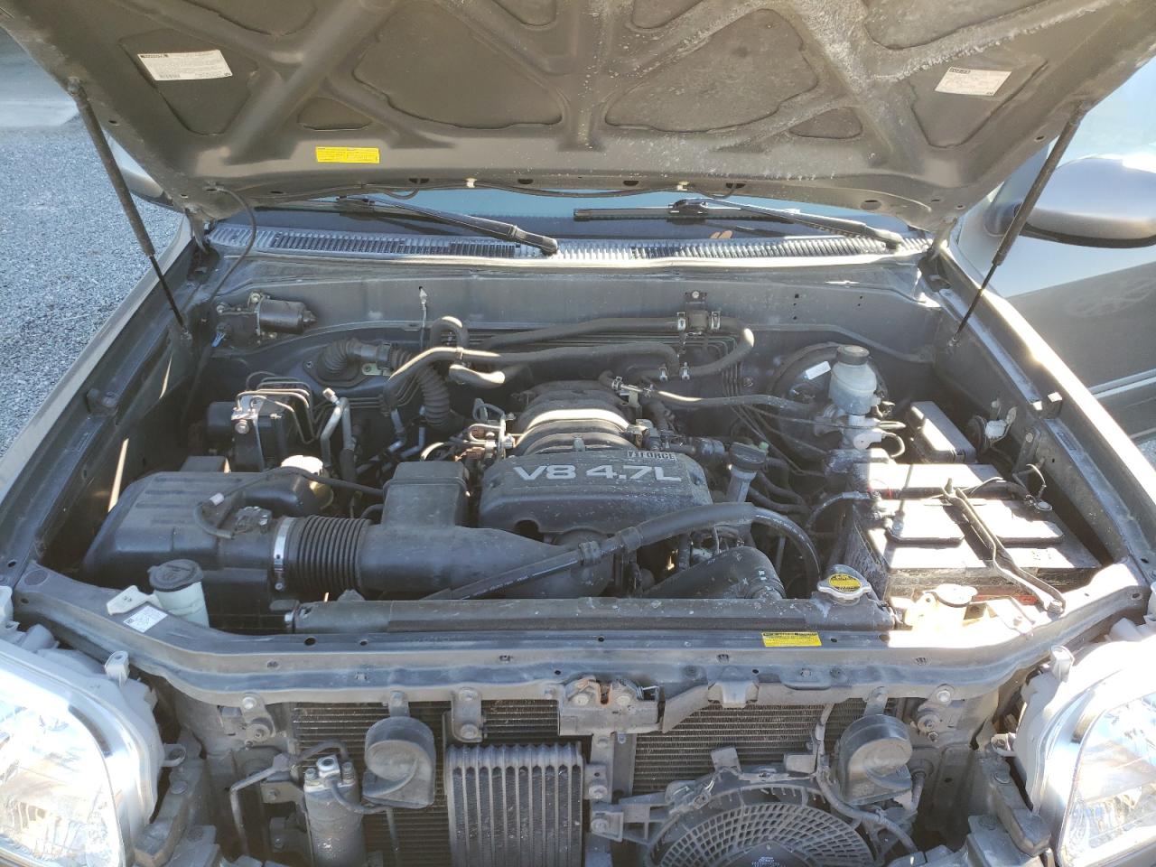 Photo 7 from auction – 2005 TOYOTA SEQUOIA SR with VIN 5TDZT34A05S240964