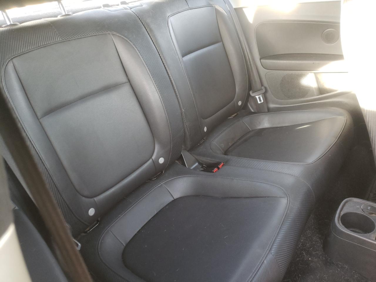 Photo 6 from auction – 2013 VOLKSWAGEN BEETLE with VIN 3VWJP7AT6DM612432