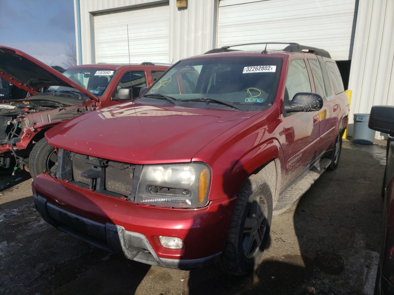 Photo 2 from auction – 2004 CHEVROLET TRAILBLAZE with VIN 1GNET16S246159320