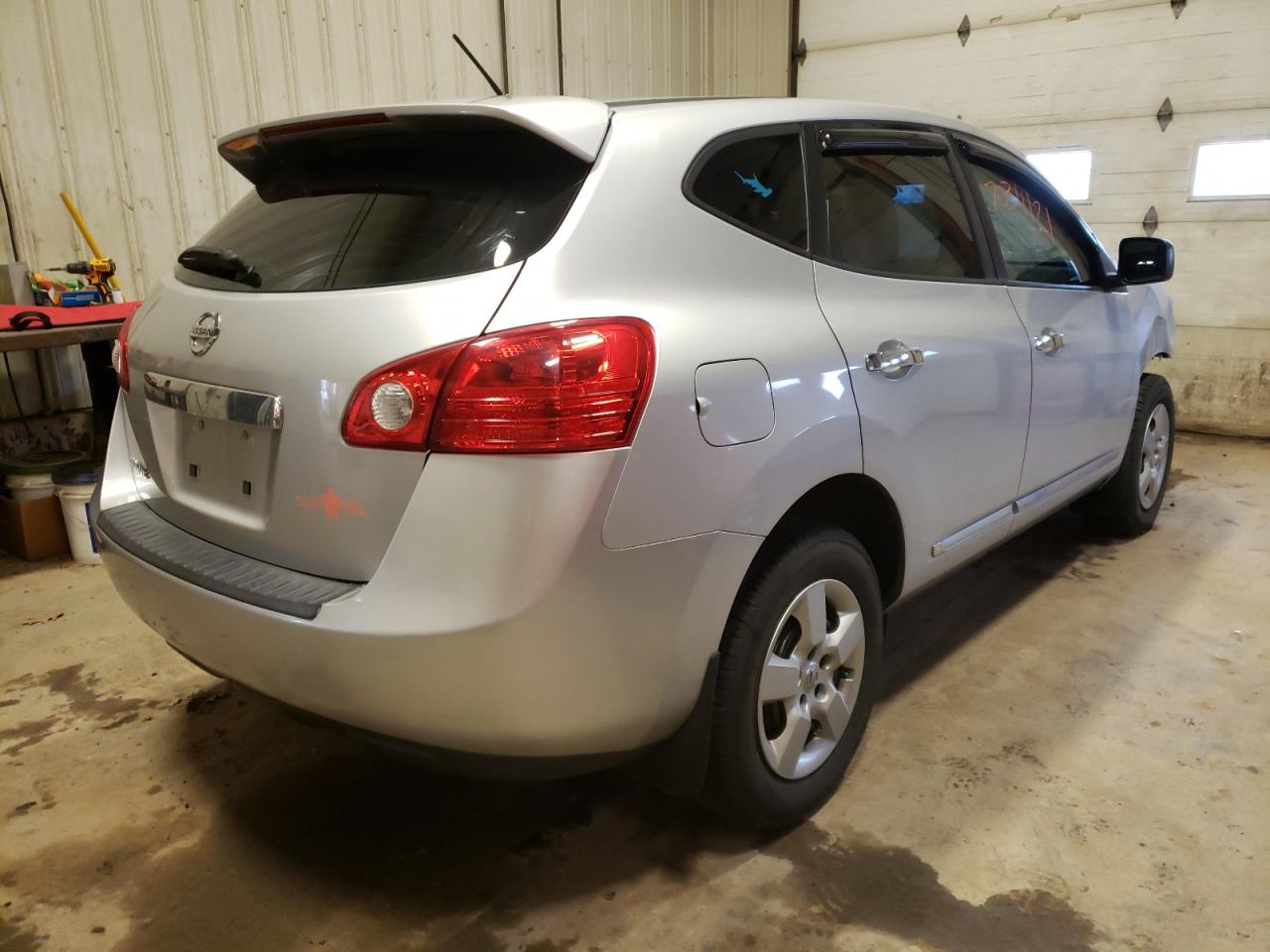 Photo 4 from auction – 2011 NISSAN ROGUE S with VIN JN8AS5MT6BW567463