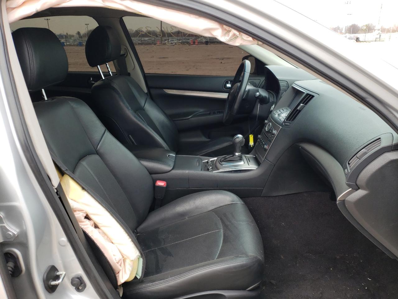 Photo 5 from auction – 2015 INFINITI Q40 with VIN JN1CV6AR0FM521822