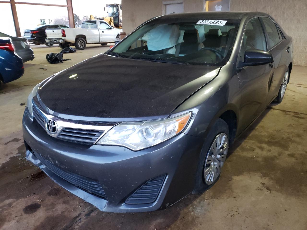 Photo 2 from auction – 2014 TOYOTA CAMRY L with VIN 4T1BF1FK6EU727399