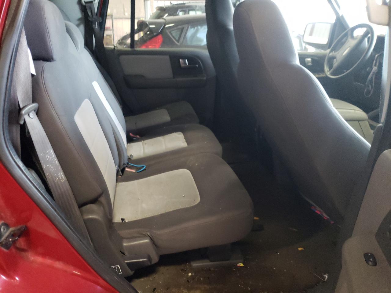 Photo 6 from auction – 2004 FORD EXPEDITION with VIN 1FMRU15W64LA01586