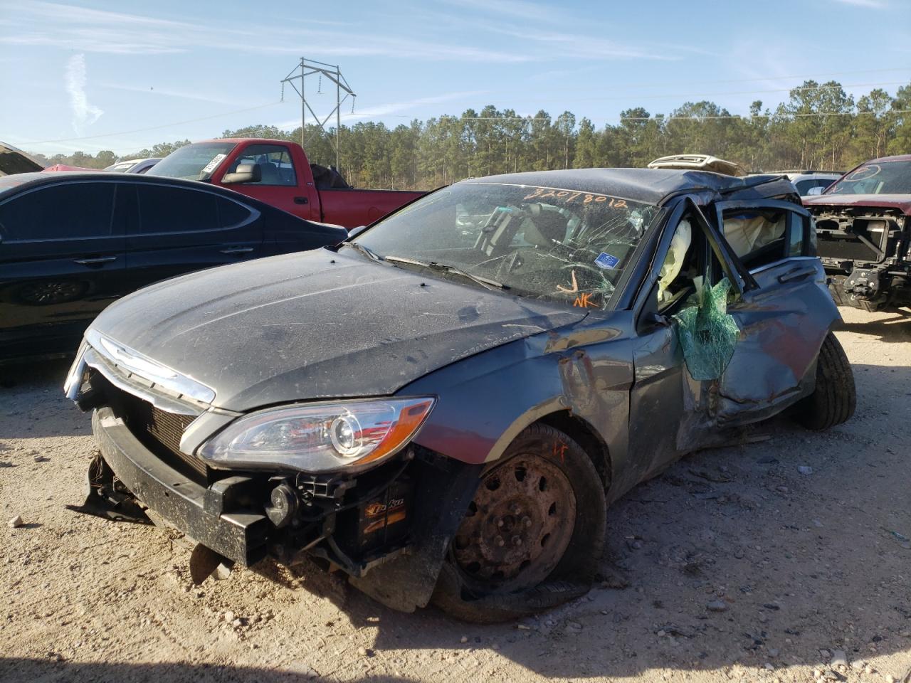 Photo 2 from auction – 2013 CHRYSLER 200 LX with VIN 1C3CCBABXDN641623