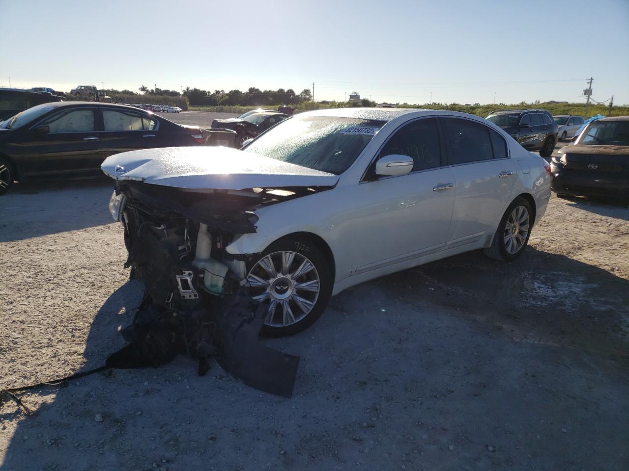 Photo 2 from auction – 2010 HYUNDAI GENESIS 3. with VIN KMHGC4DEXAU076009