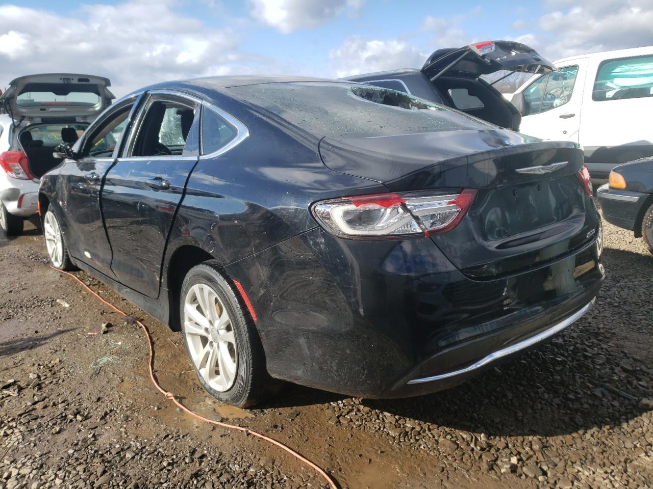 Photo 3 from auction – 2015 CHRYSLER 200 LIMITE with VIN 1C3CCCAB4FN735151
