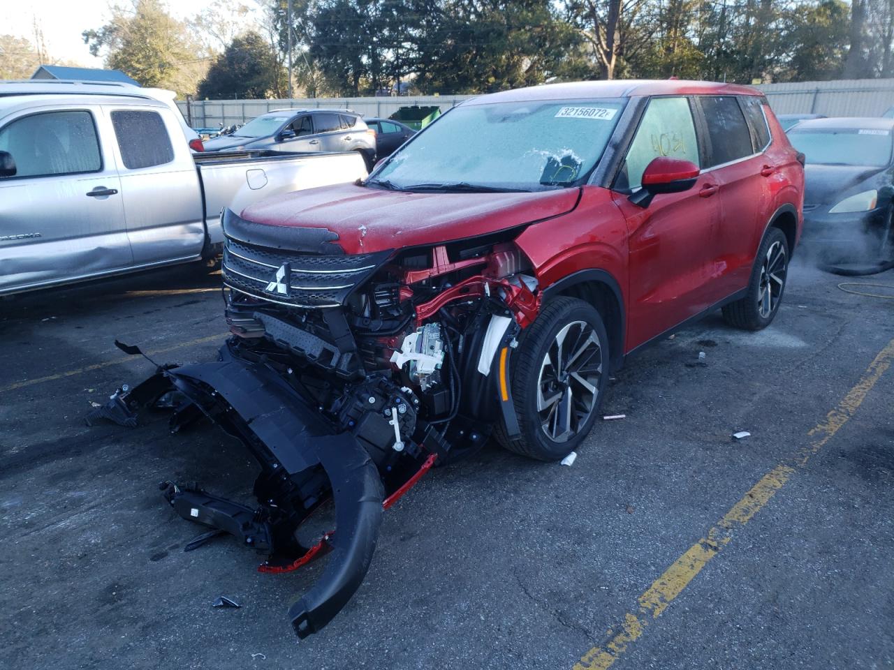 Photo 2 from auction – 2022 MITSUBISHI OUTLANDER with VIN JA4J3TA87NZ023659