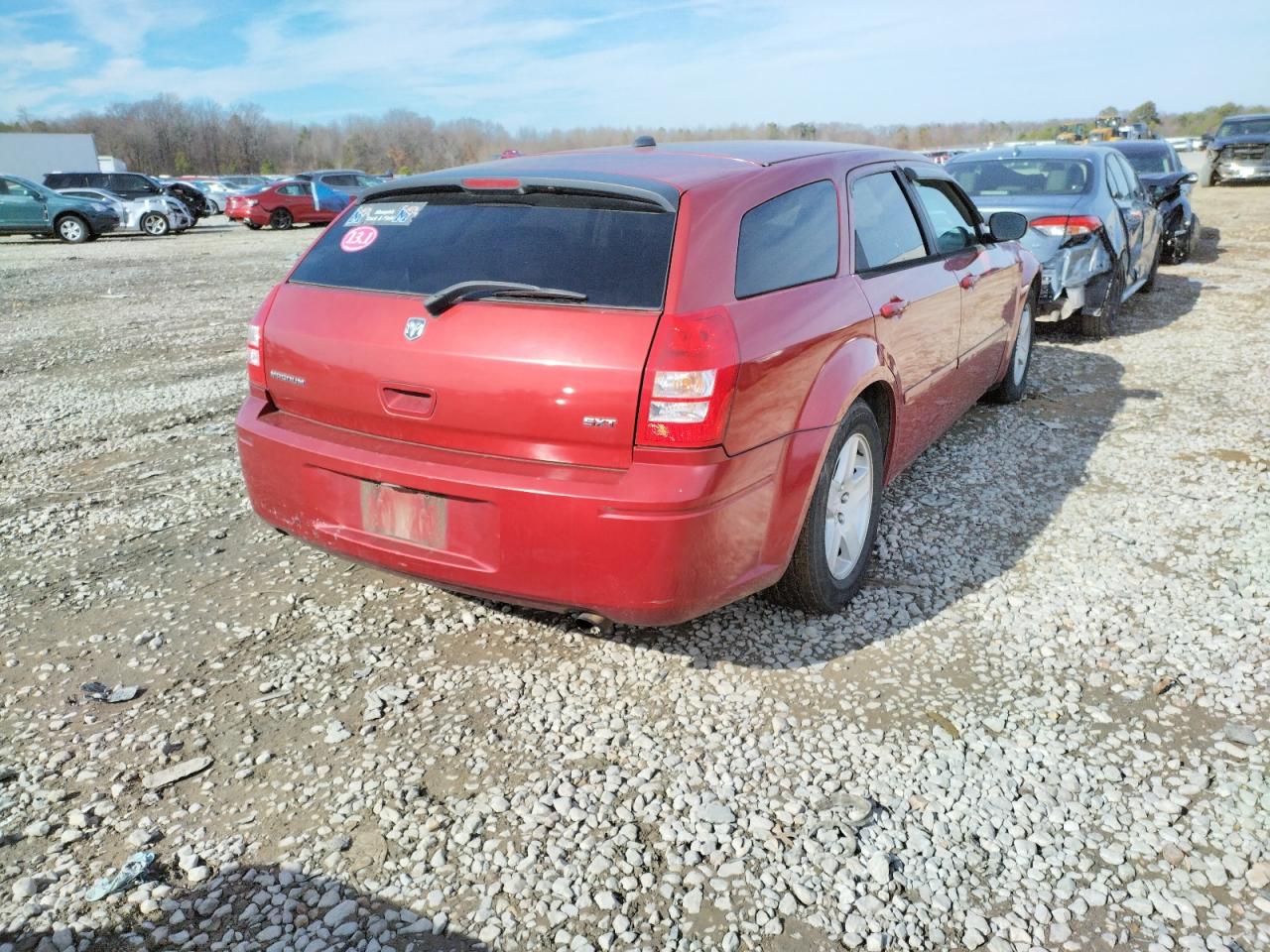 Photo 4 from auction – 2005 DODGE MAGNUM SXT with VIN 2D4FV48V75H599200