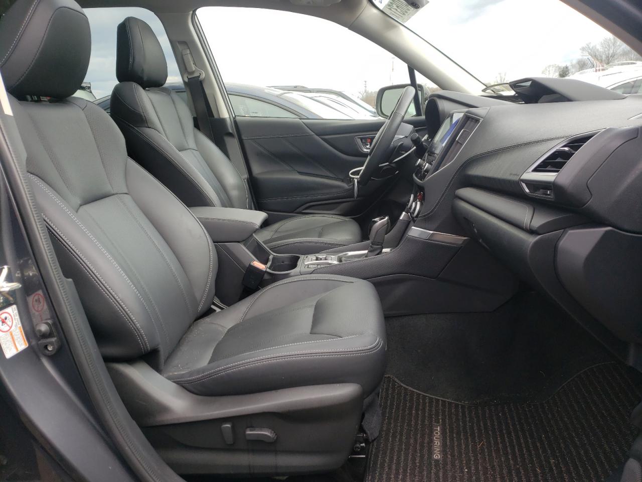 Photo 5 from auction – 2020 SUBARU FORESTER T with VIN JF2SKAXC5LH495523