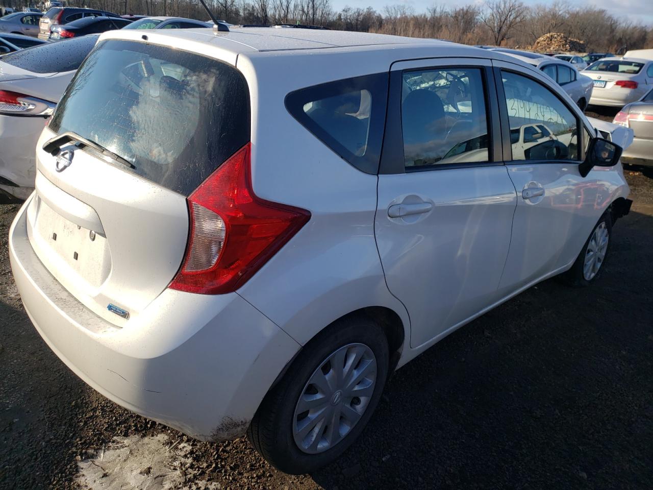 Photo 4 from auction – 2015 NISSAN VERSA NOTE with VIN 3N1CE2CP8FL358903