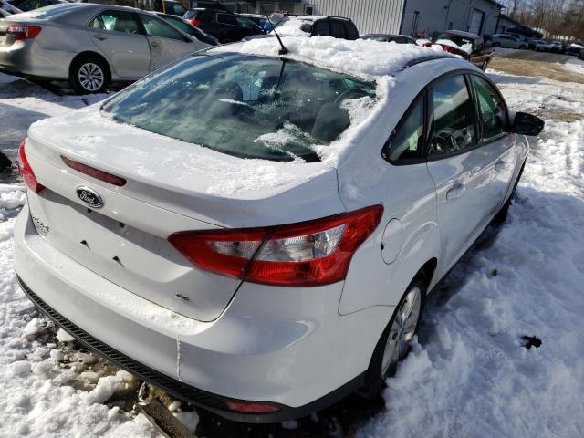 Photo 4 from auction – 2014 FORD FOCUS SE with VIN 1FADP3F29EL251067
