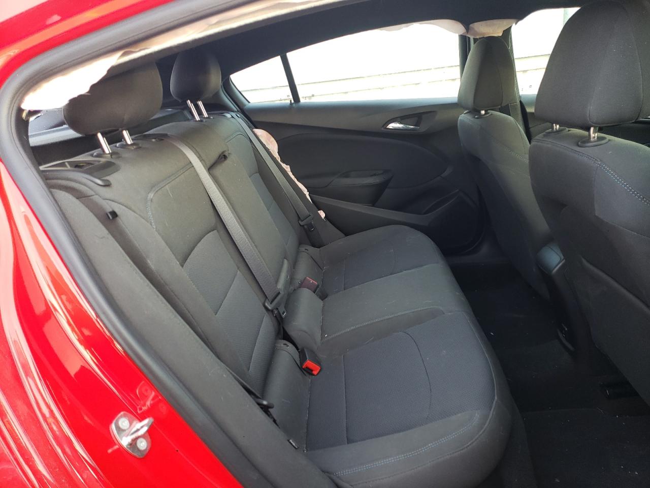 Photo 6 from auction – 2018 CHEVROLET CRUZE LT with VIN 3G1BE6SM0JS558186