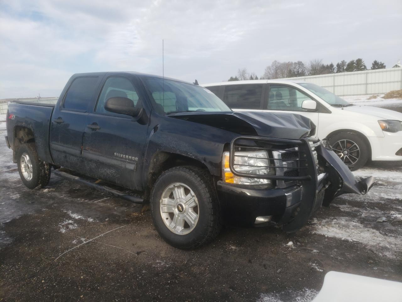 CHEVROLET SILVERADO 2011 with VIN 3GCPKSE36BG362341 - Photo from auction