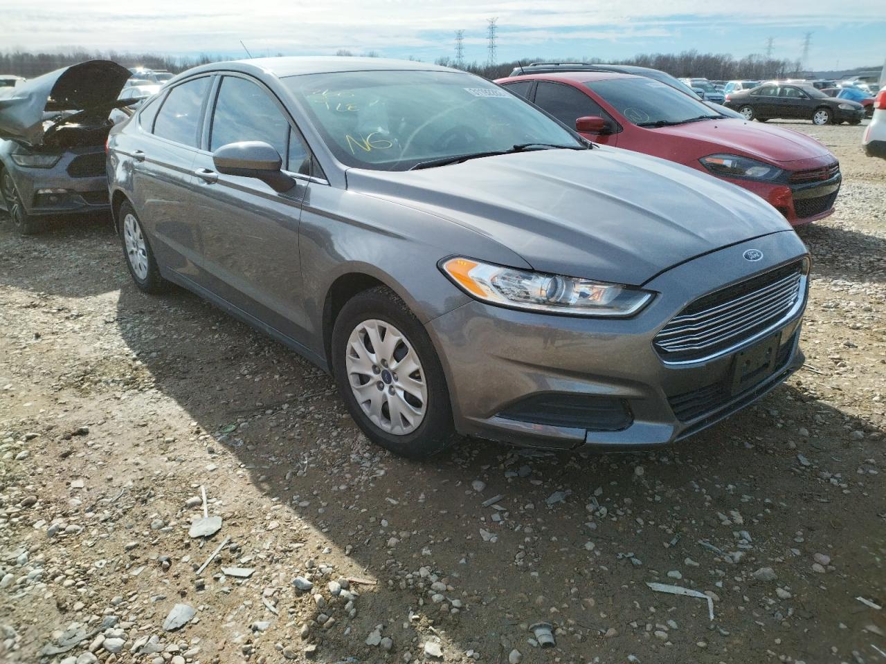 FORD FUSION S 2014 with VIN 1FA6P0G70E5387867 - Photo from auction