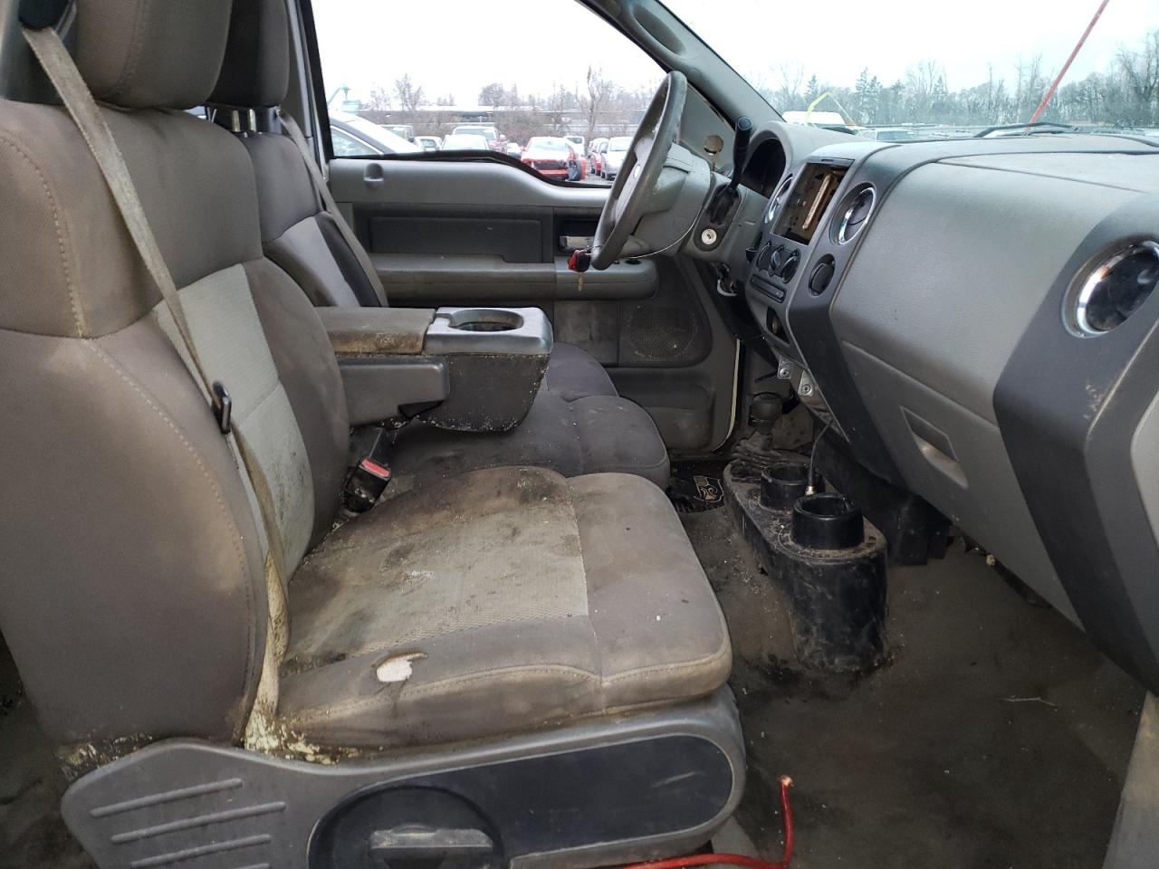 Photo 5 from auction – 2006 FORD F150 with VIN 1FTPX14V16NB54895
