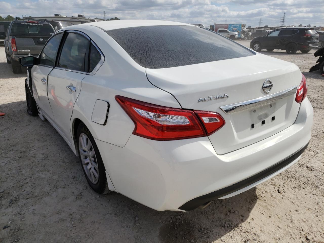 Photo 3 from auction – 2017 NISSAN ALTIMA 2.5 with VIN 1N4AL3AP4HN319625