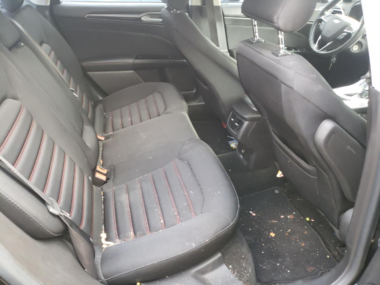 Photo 6 from auction – 2016 FORD FUSION SE with VIN 3FA6P0HD6GR373833