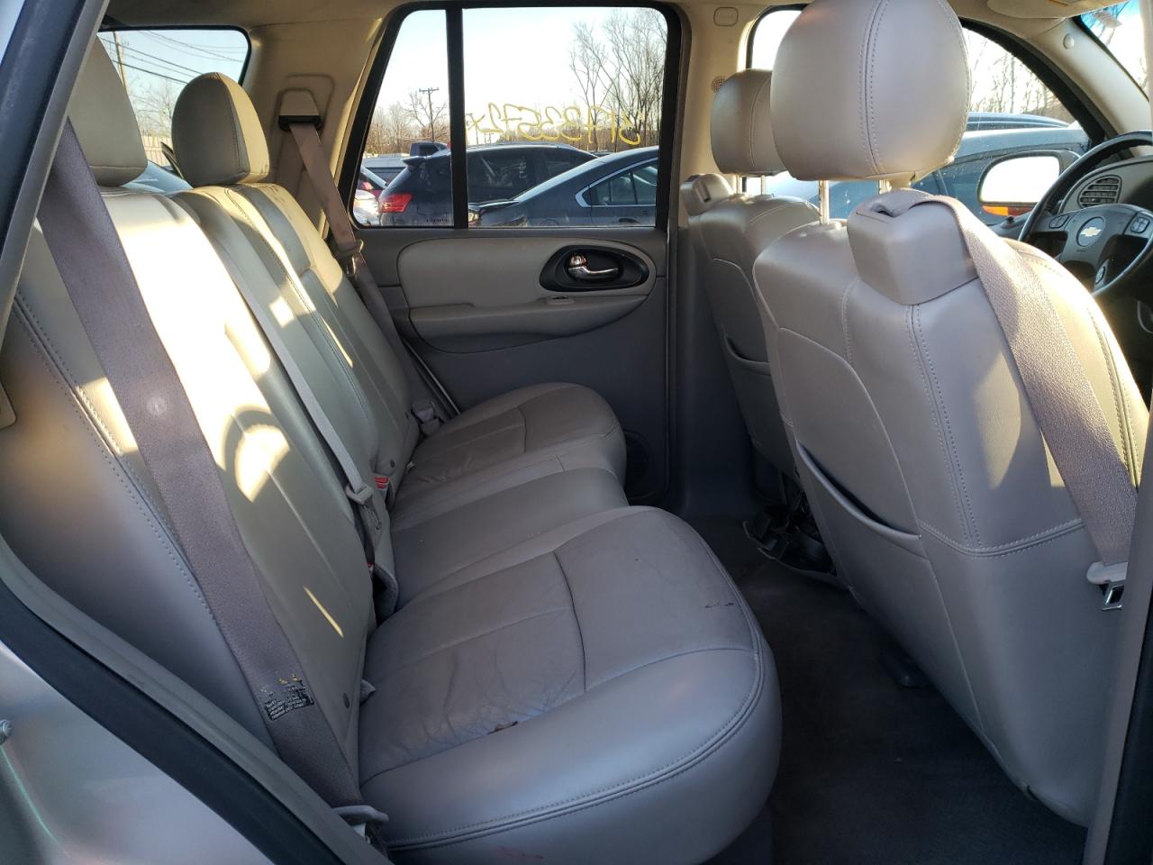 Photo 6 from auction – 2005 CHEVROLET TRAILBLAZE with VIN 1GNDT13S352336515