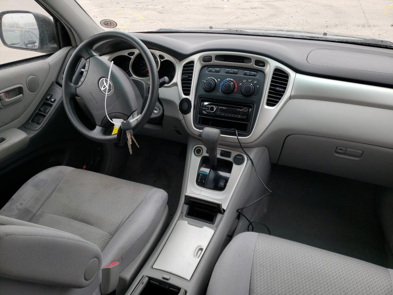 Photo 9 from auction – 2007 TOYOTA HIGHLANDER with VIN JTEGP21A370145178