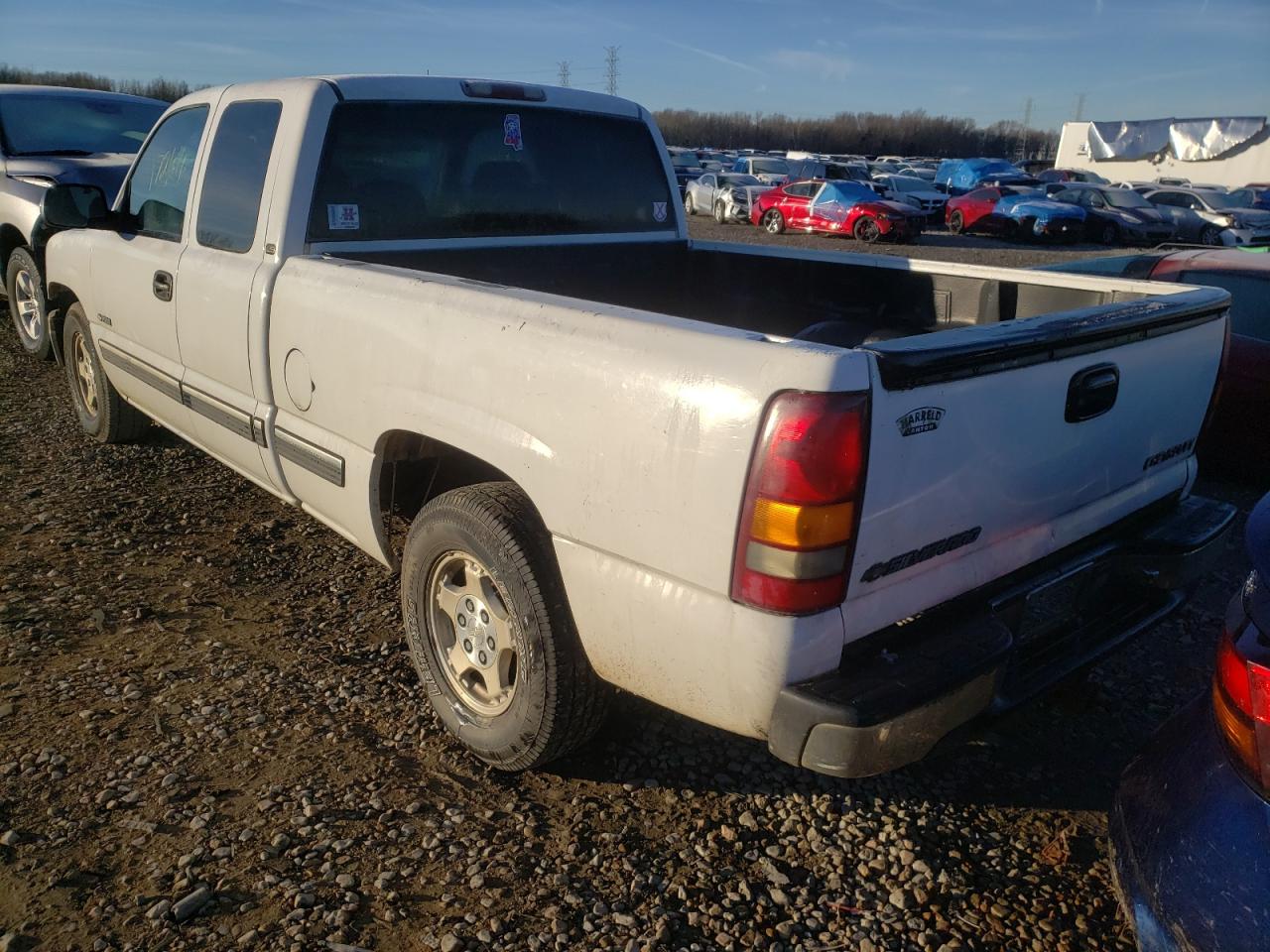 Photo 3 from auction – 2001 CHEVROLET SILVERADO with VIN 2GCEC19T111104907