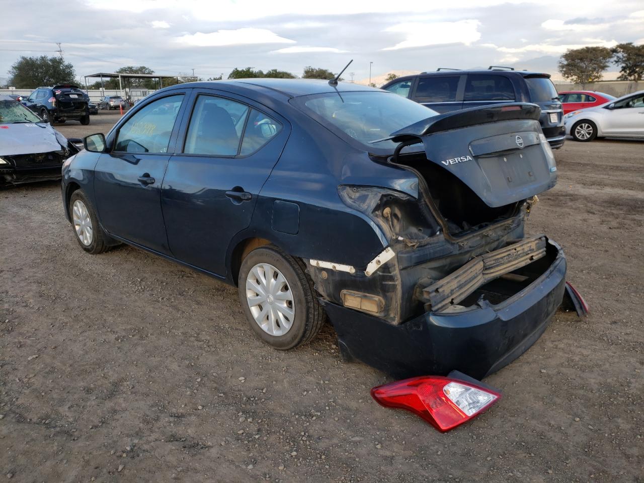 Photo 3 from auction – 2016 NISSAN VERSA with VIN 3N1CN7AP2GL829378