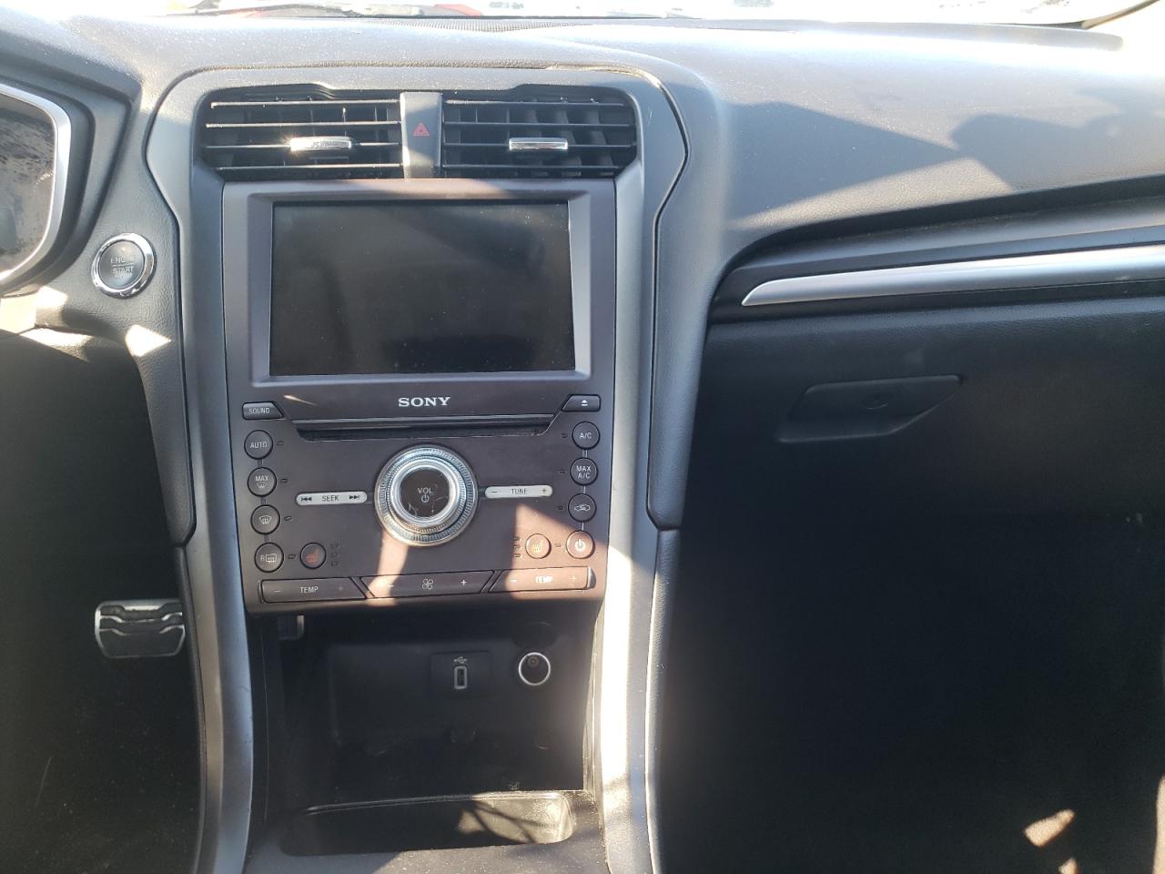 Photo 9 from auction – 2017 FORD FUSION TIT with VIN 3FA6P0K95HR130925