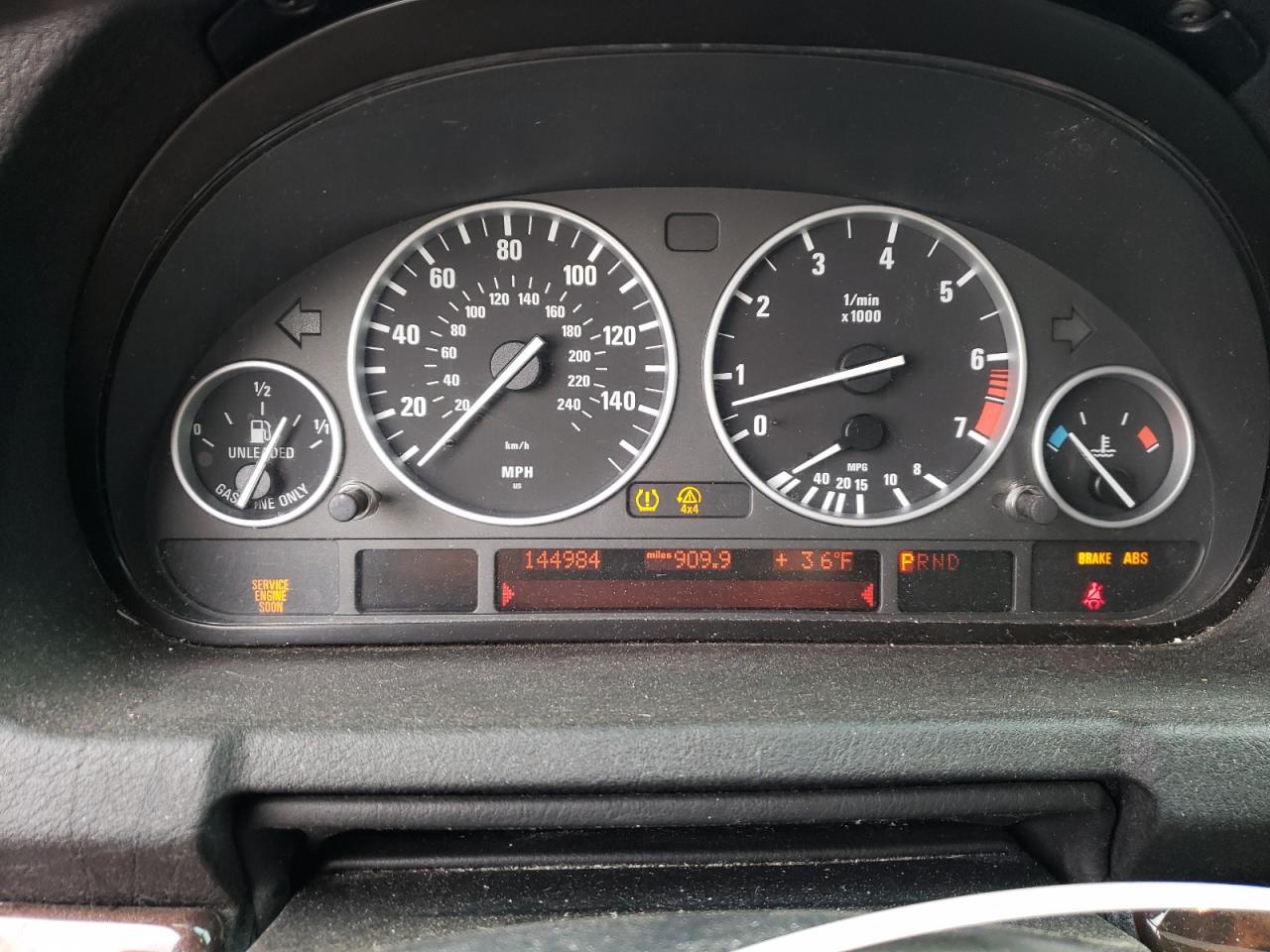Photo 8 from auction – 2006 BMW X5 4.4I with VIN 5UXFB53596LV20938