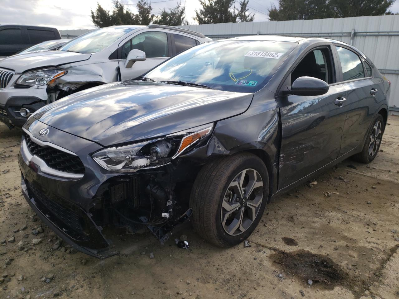 Photo 2 from auction – 2021 KIA FORTE FE with VIN 3KPF24AD8ME284925