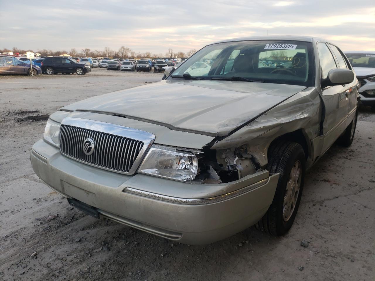 Photo 2 from auction – 2005 MERCURY GRAND MARQ with VIN 2MEFM75W45X631426
