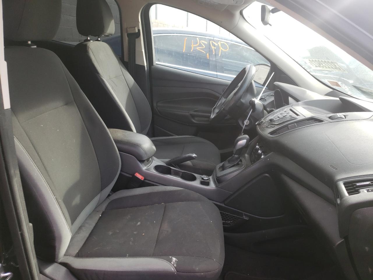 Photo 5 from auction – 2015 FORD ESCAPE S with VIN 1FMCU0F73FUA94331