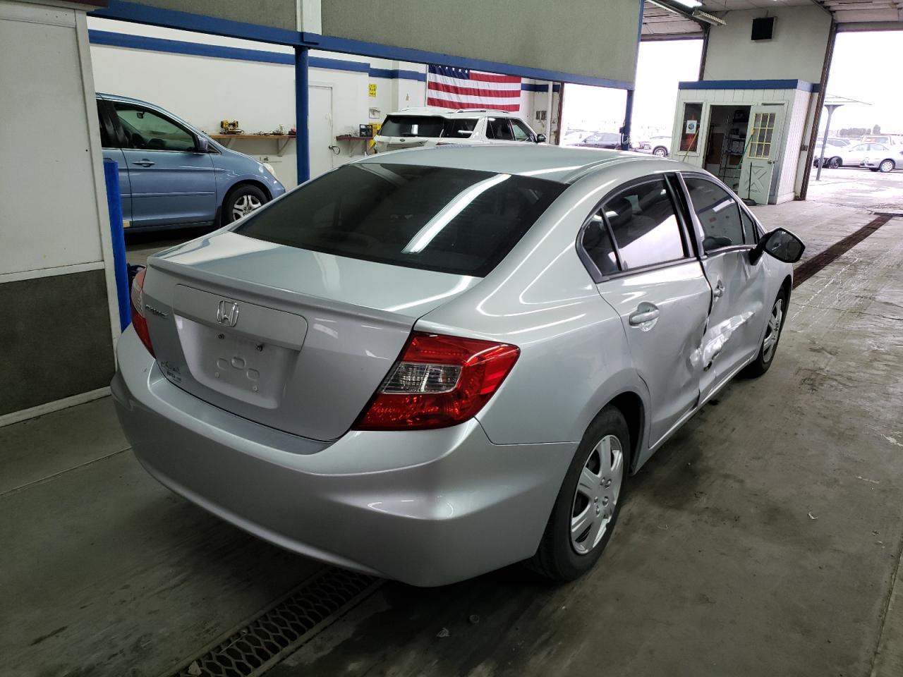 Photo 4 from auction – 2012 HONDA CIVIC LX with VIN 2HGFB2F54CH602484