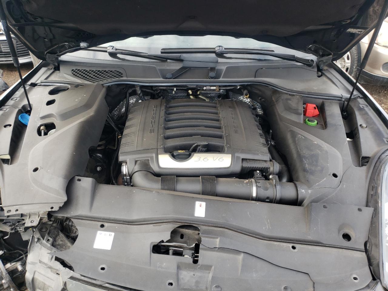 Photo 7 from auction – 2017 PORSCHE CAYENNE with VIN WP1AA2A25HKA86644