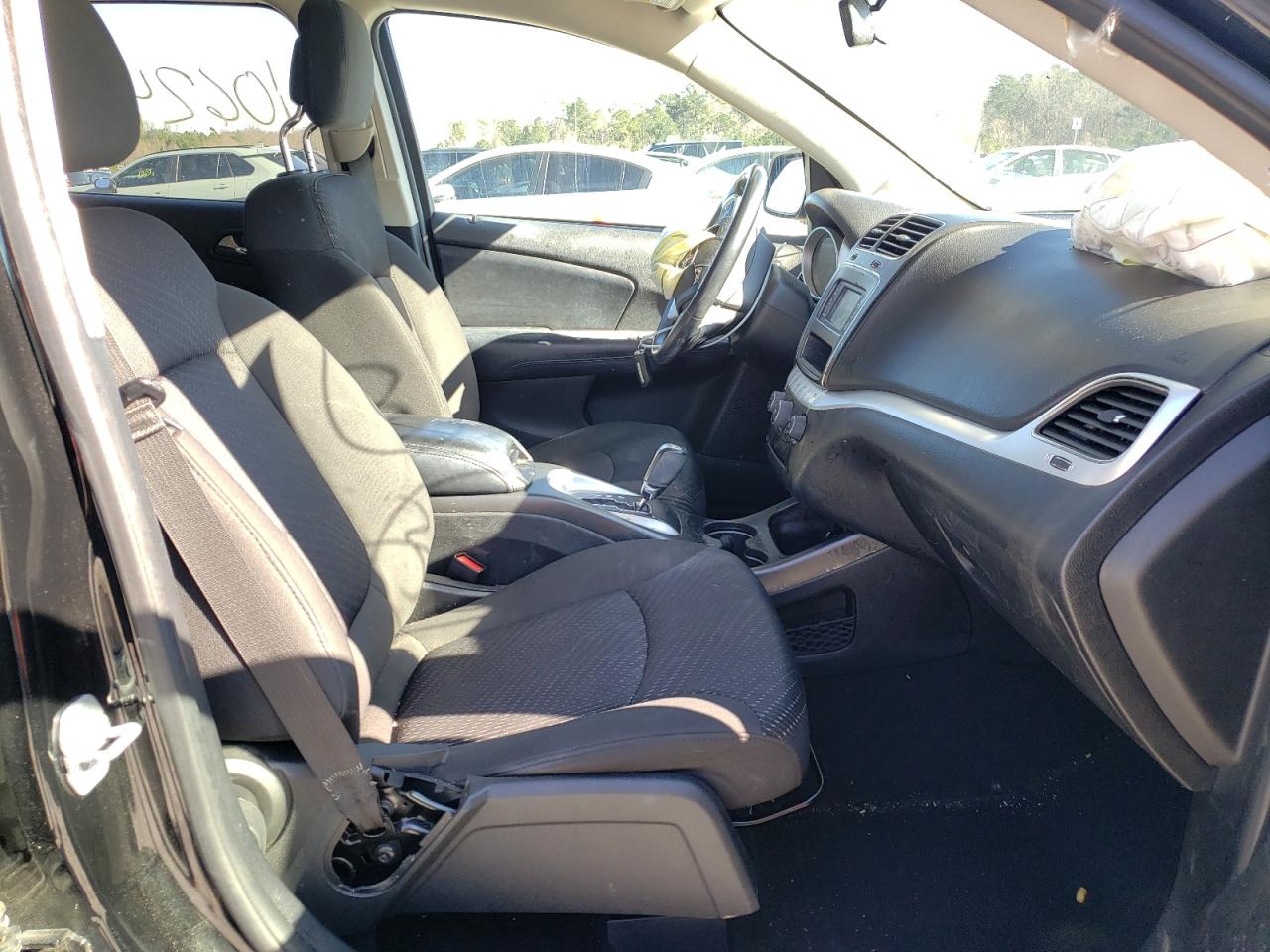 Photo 5 from auction – 2018 DODGE JOURNEY SE with VIN 3C4PDCAB8JT310695