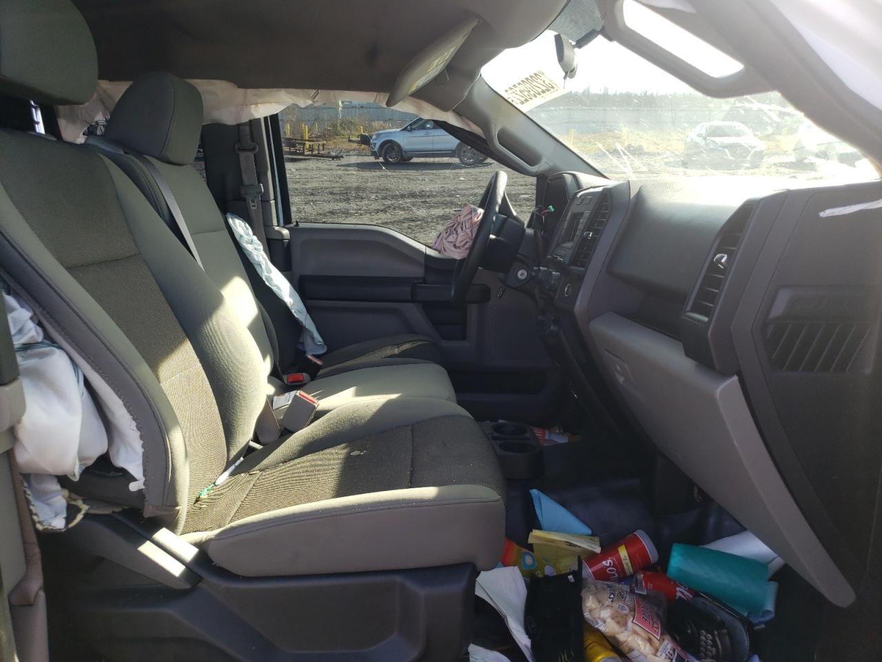 Photo 5 from auction – 2016 FORD F150 SUPER with VIN 1FTFX1EF5GFC07662