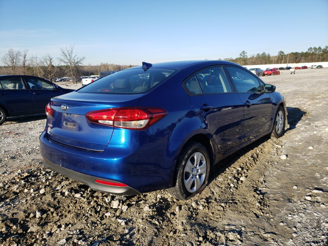 Photo 4 from auction – 2018 KIA FORTE LX with VIN 3KPFL4A76JE176063