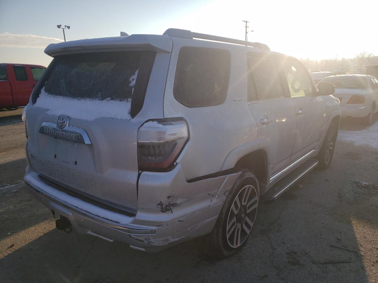 Photo 4 from auction – 2019 TOYOTA 4RUNNER SR with VIN JTEBU5JR7K5715396