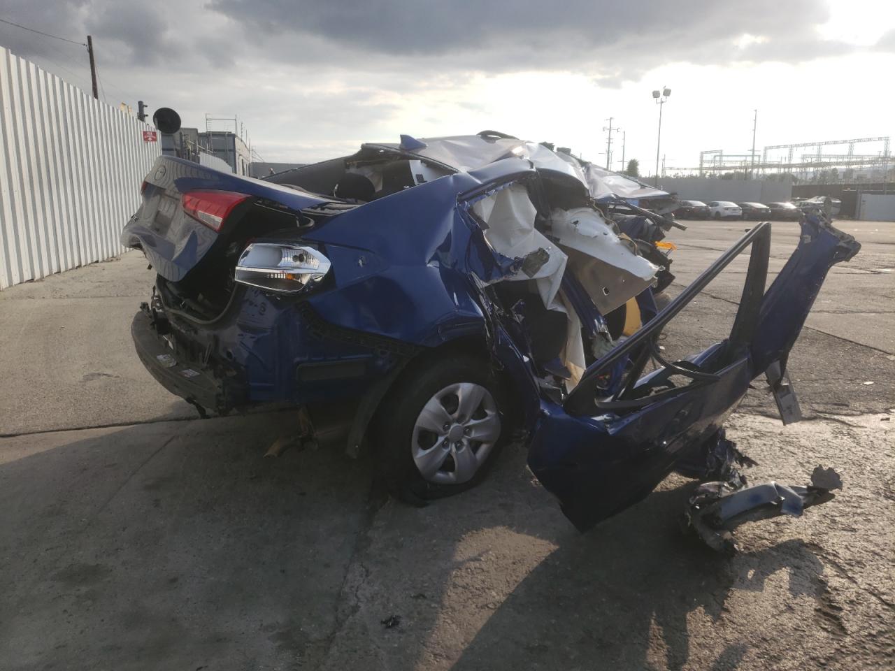 Photo 4 from auction – 2018 KIA FORTE LX with VIN 3KPFK4A78JE226884