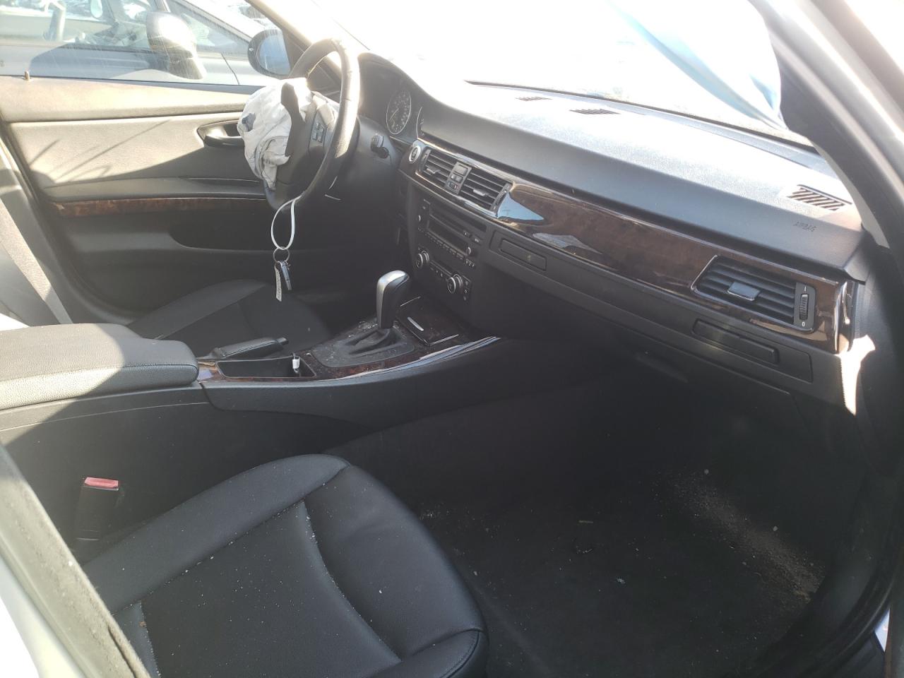 Photo 5 from auction – 2008 BMW 328 I with VIN WBAVA37548NL55769