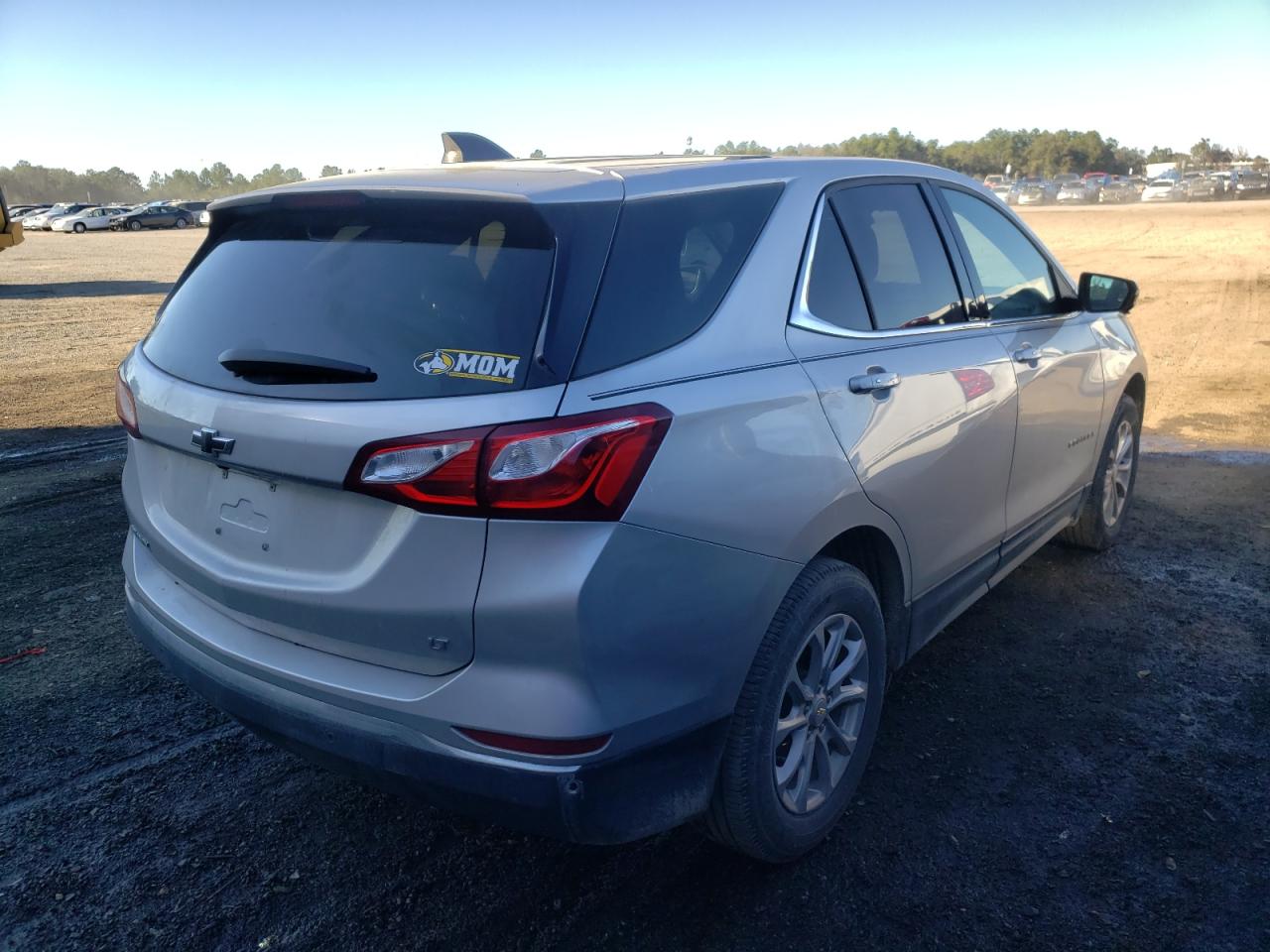 Photo 4 from auction – 2019 CHEVROLET EQUINOX LT with VIN 3GNAXKEVXKS507166