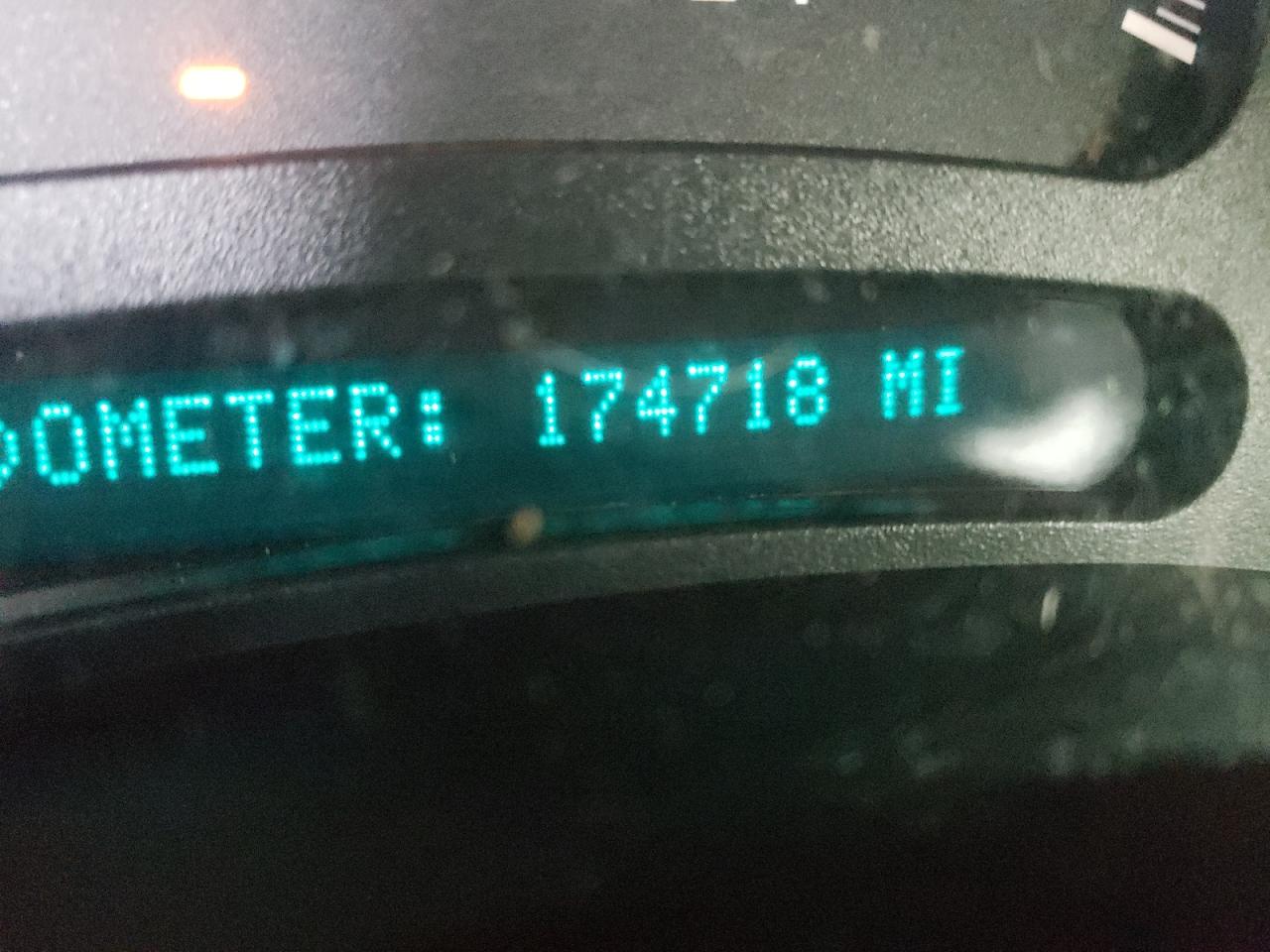 Photo 8 from auction – 2006 CHEVROLET SILVERADO with VIN 2GCEK13T161136372