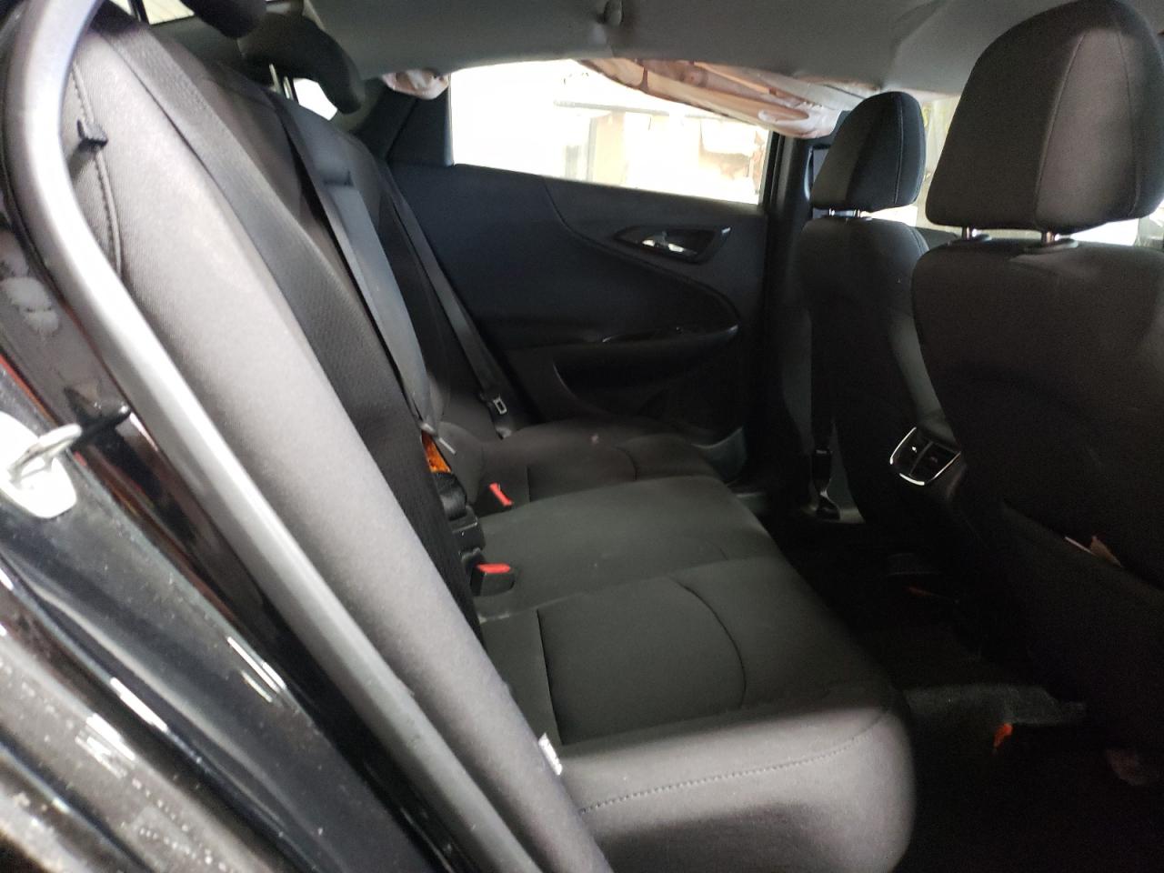 Photo 6 from auction – 2018 CHEVROLET MALIBU LT with VIN 1G1ZD5ST6JF201814