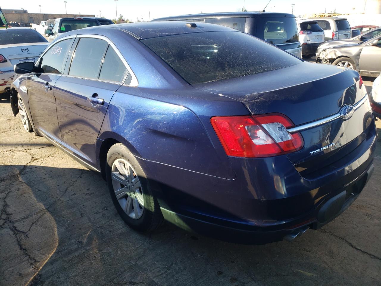 Photo 3 from auction – 2011 FORD TAURUS SE with VIN 1FAHP2DW9BG170186