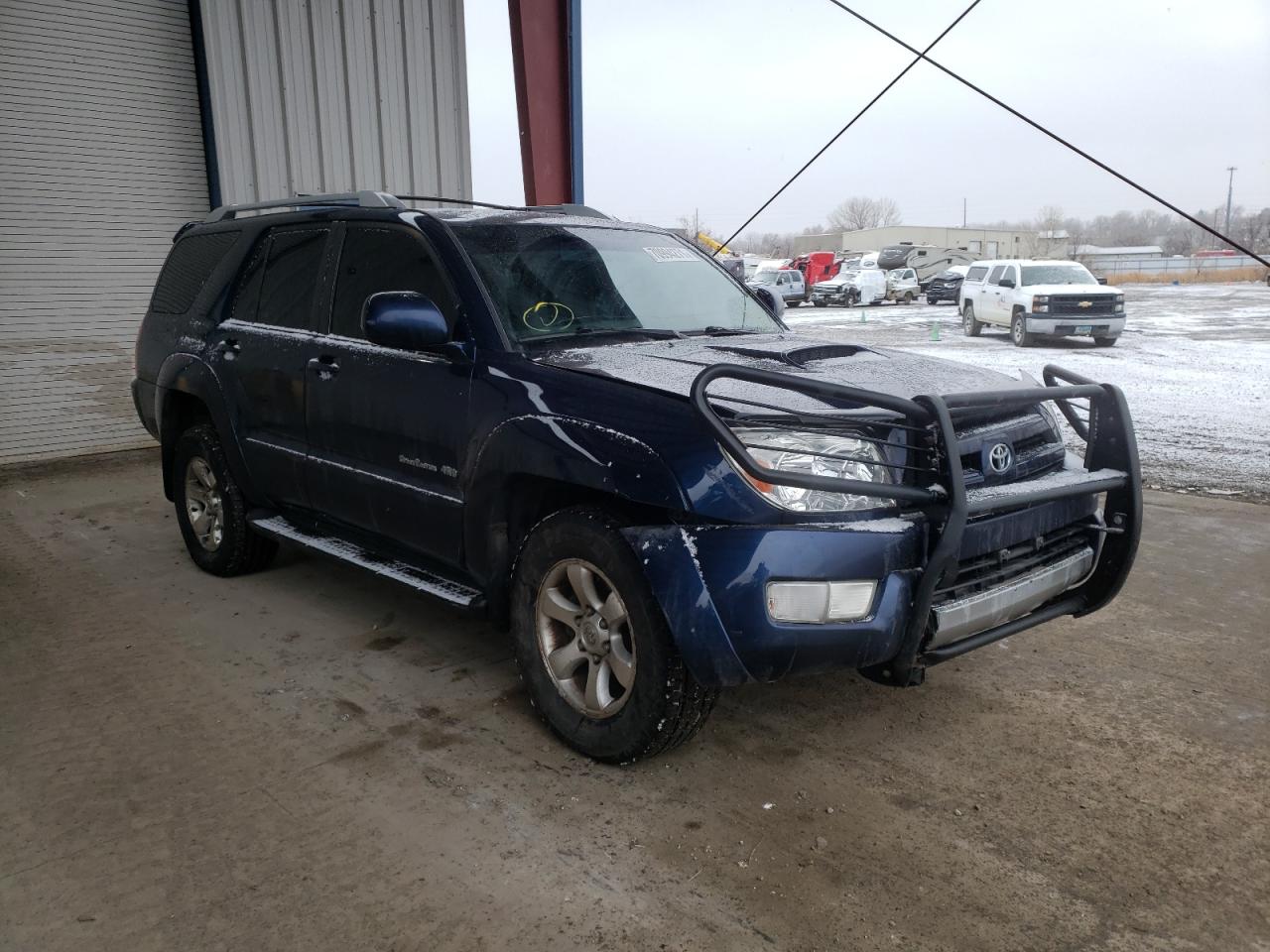 TOYOTA 4RUNNER SR 2003 with VIN JTEBU14RX38010922 - Photo from auction