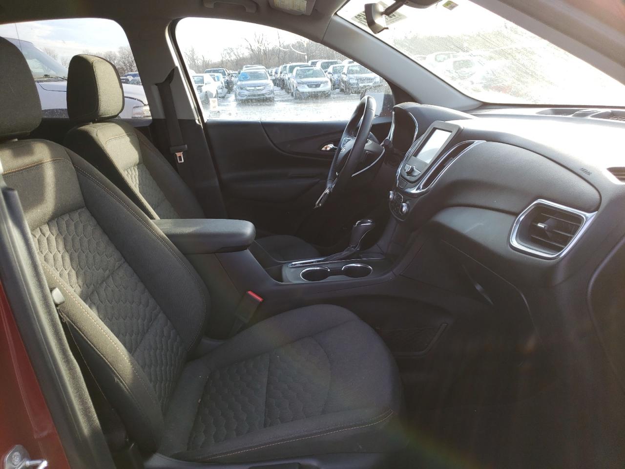 Photo 5 from auction – 2018 CHEVROLET EQUINOX LT with VIN 2GNAXJEV4J6283416