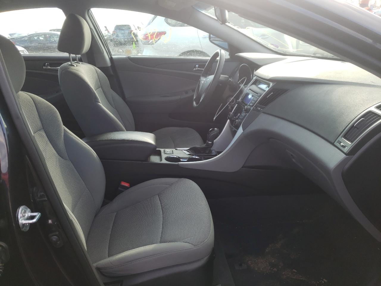 Photo 5 from auction – 2013 HYUNDAI SONATA with VIN 5NPEB4AC0DH757036