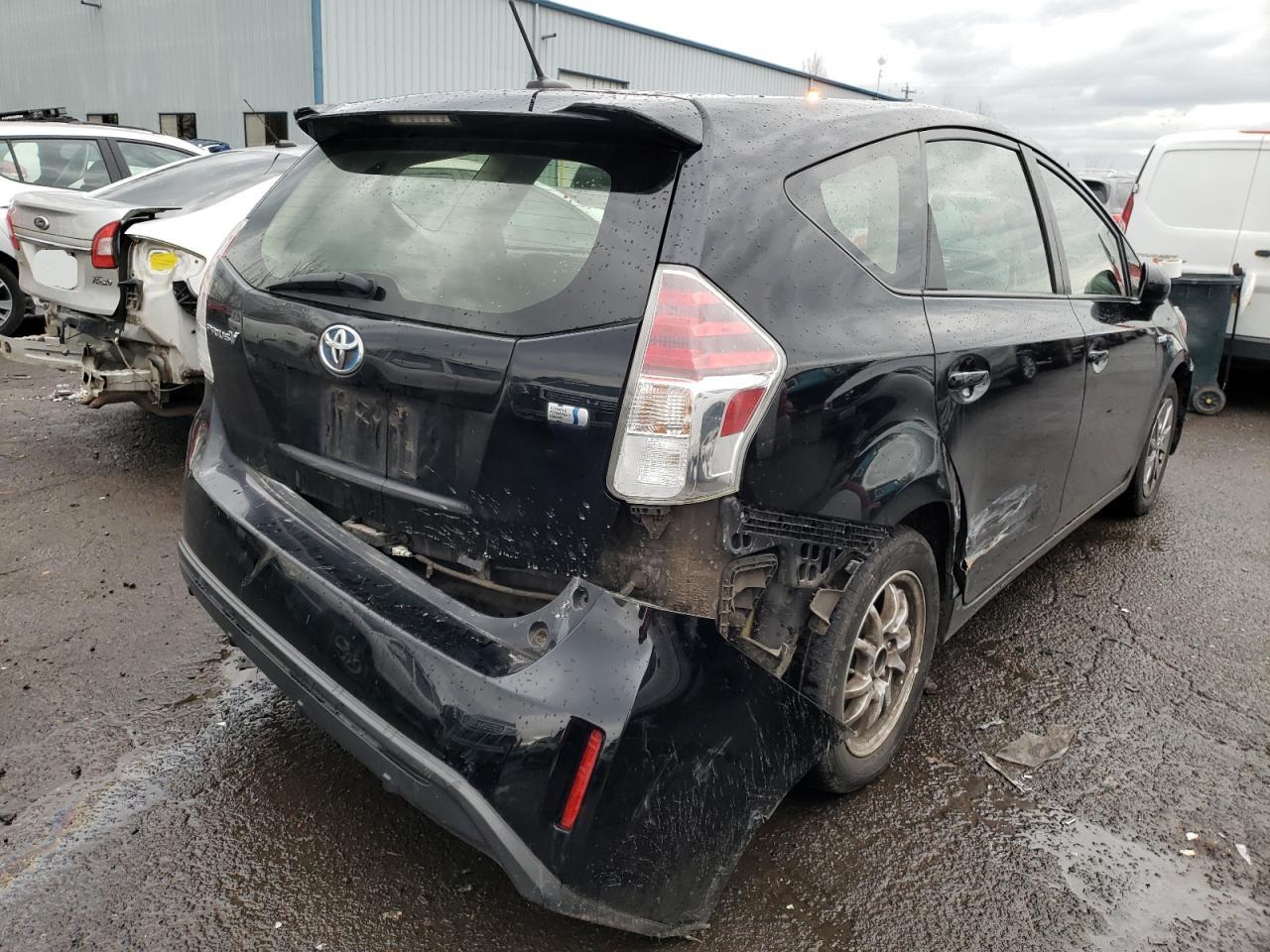 Photo 4 from auction – 2015 TOYOTA PRIUS V with VIN JTDZN3EU0FJ021519