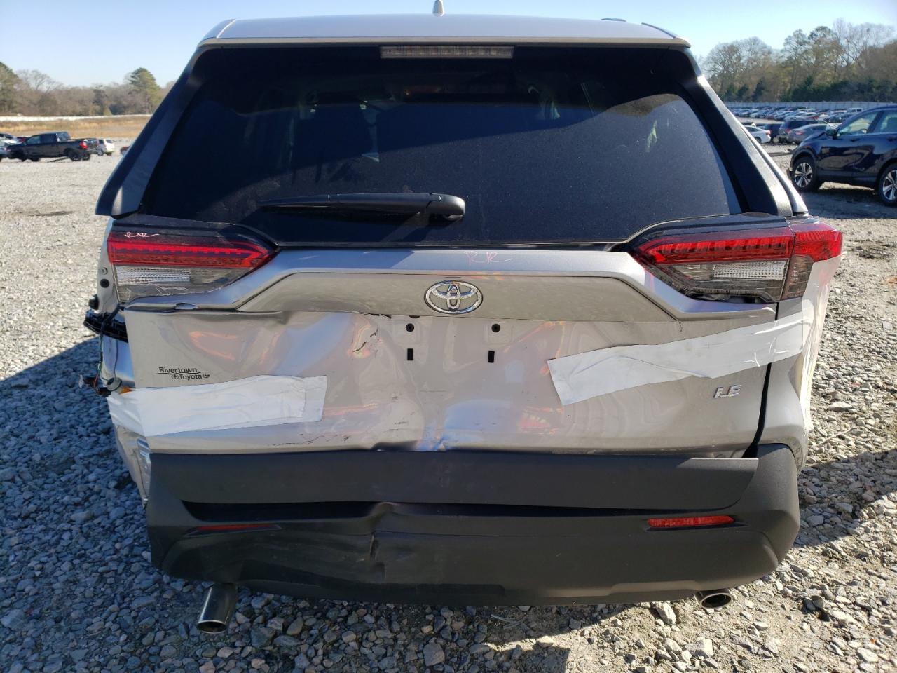 Photo 9 from auction – 2021 TOYOTA RAV4 LE with VIN 2T3H1RFV5MC145867