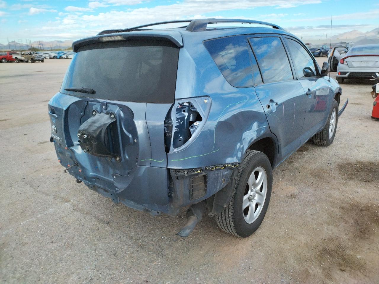 Photo 4 from auction – 2007 TOYOTA RAV4 with VIN JTMZD33V875046158