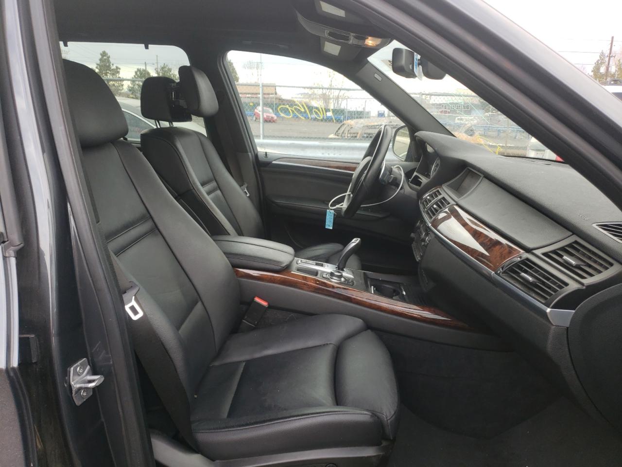 Photo 5 from auction – 2013 BMW X5 XDRIVE3 with VIN 5UXZV4C59D0E04137